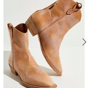 Free People We The Free Wesley Leather Ankle Boots Papaya Tan  6.5